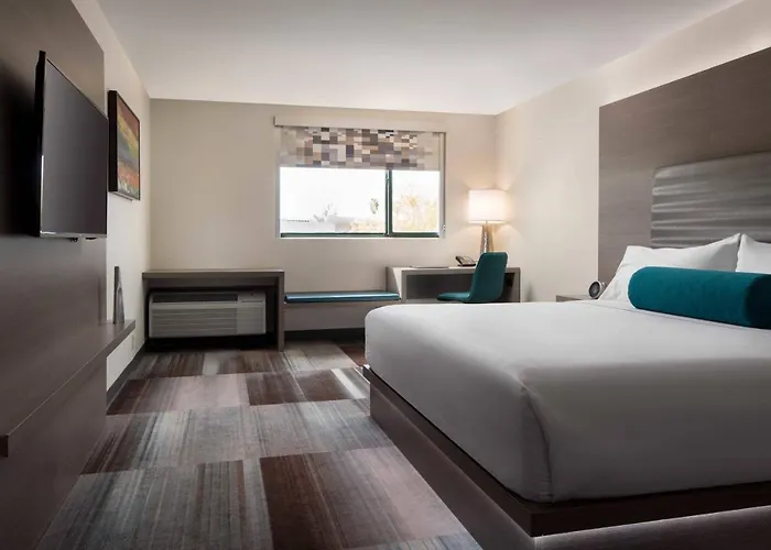 Aloft By Marriott Hotel 3*