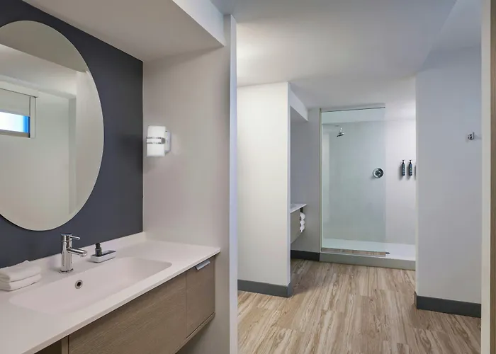Aloft By Marriott Hotel